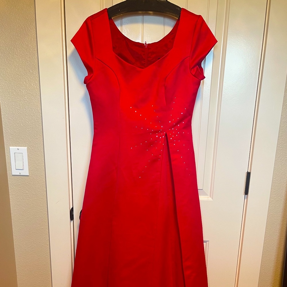 Women’s Red Maxi Dress Jody Of California! (Condition: Good)